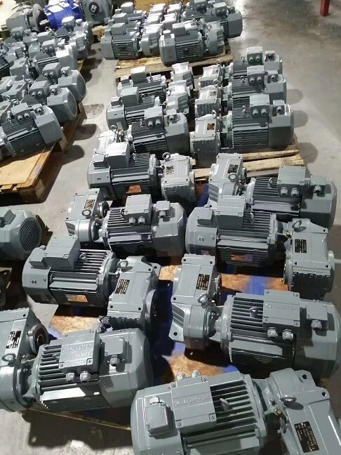 邁傳F平行軸斜齒輪減速機(jī).jpg