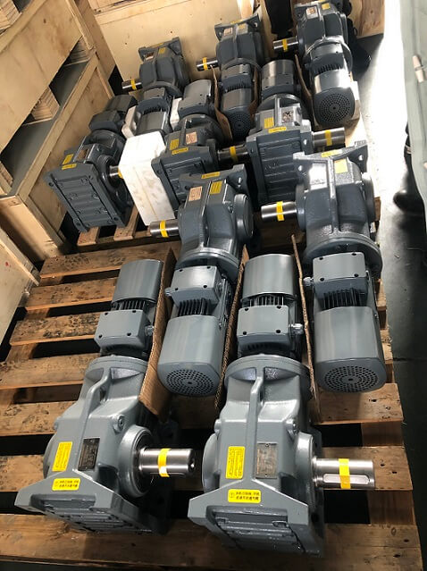 邁傳10臺K系列螺旋錐齒輪減速機(jī)發(fā)貨河北.jpg