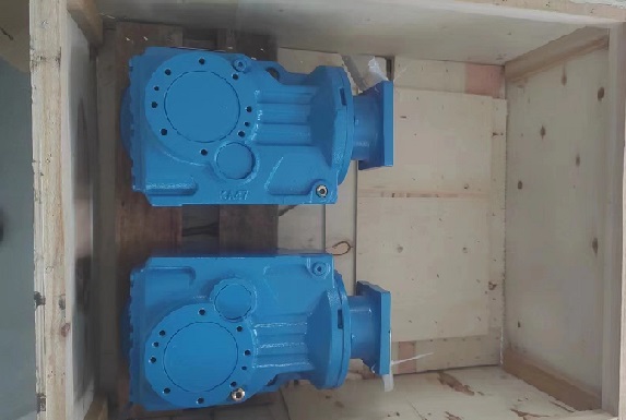 KA47齒輪減速機可以跟伺服電機配套使用。.jpg